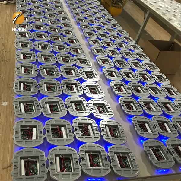 Solar Energy LED Road Stud for Road Safety